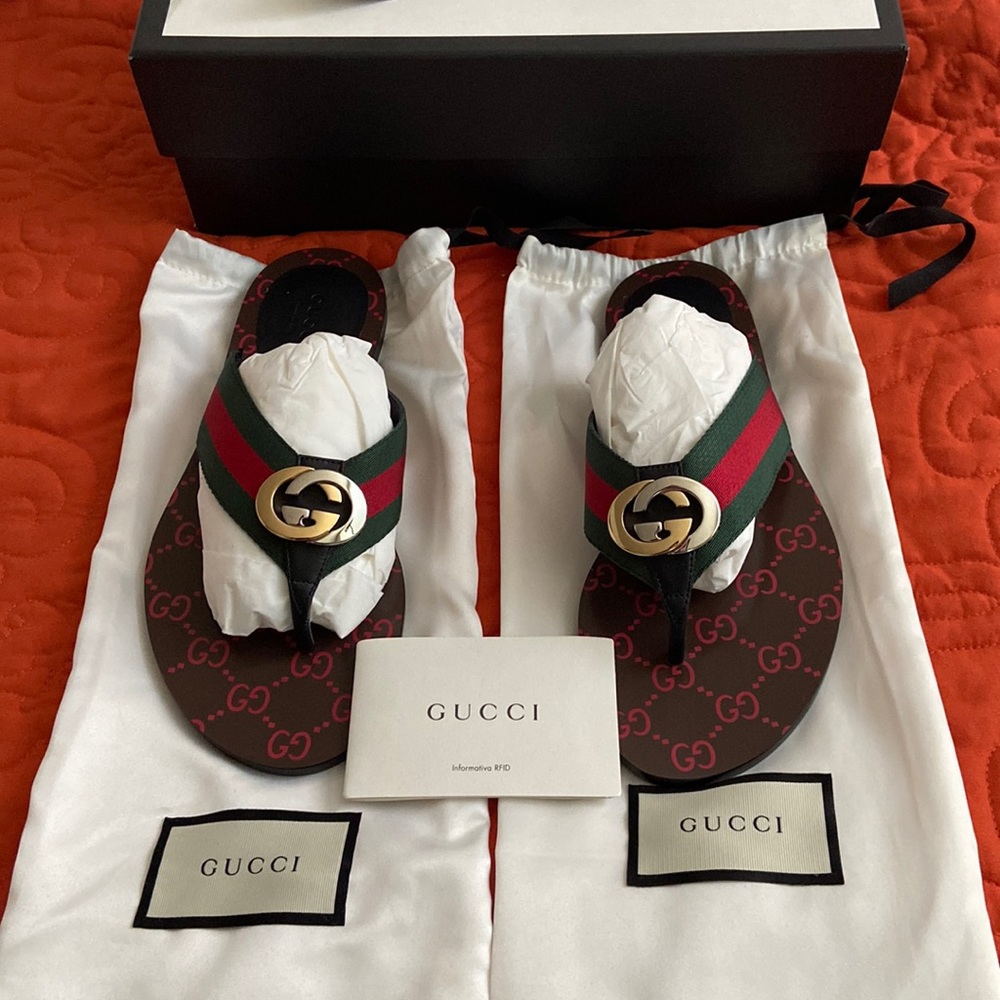 Brand new gucci slides size 38.5
